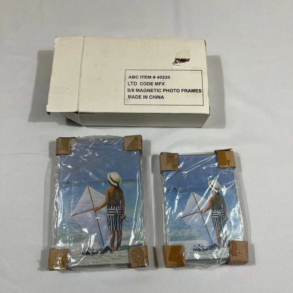Magnetic Photo Frames Set of 8 4x6(4)  3.5x5 (4) 40220